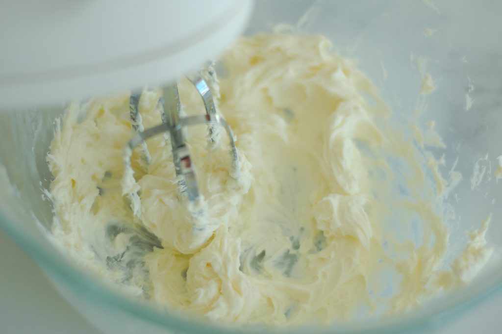 butter and cream cheese frosting